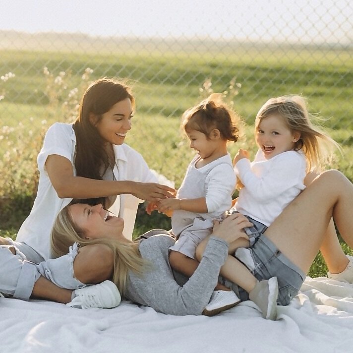 Morgan Sinclair & Alejandra Castellanos