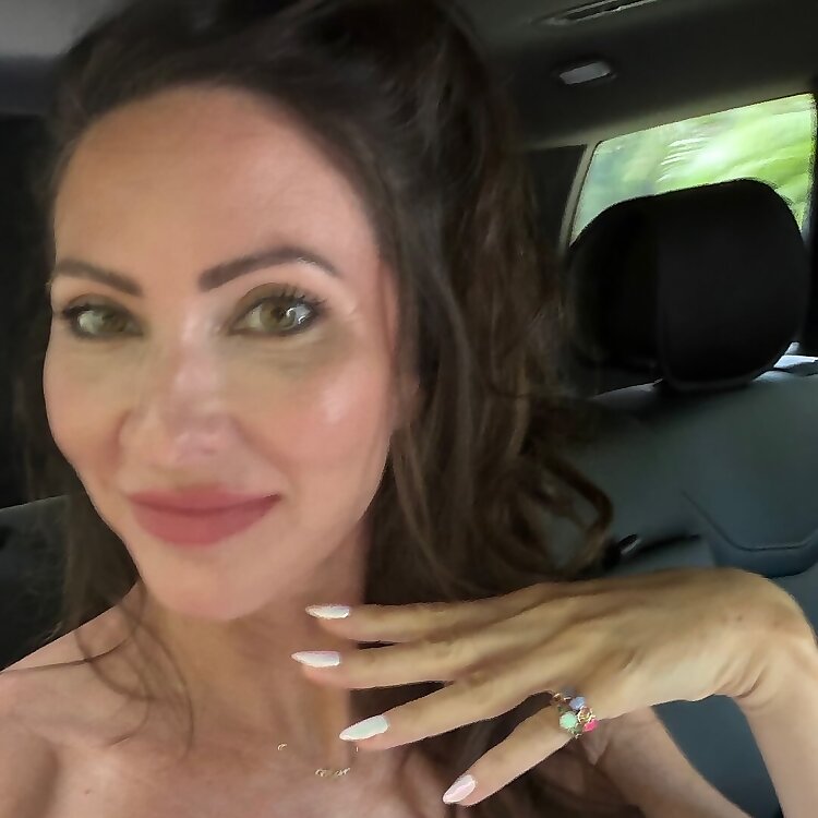 Kelly Brogan