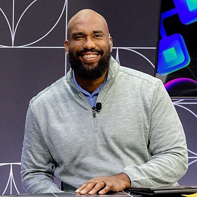 Anjuan Simmons