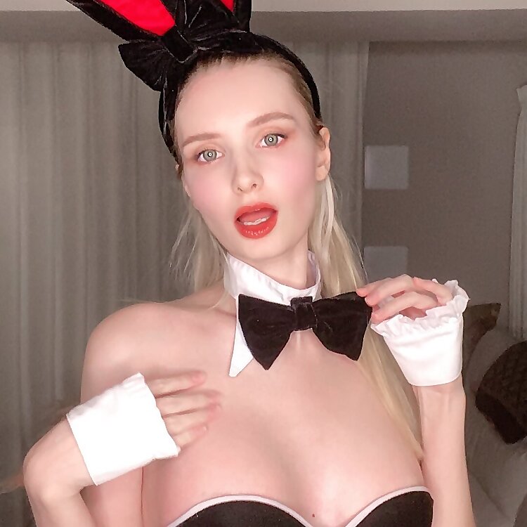 Lily Hart
