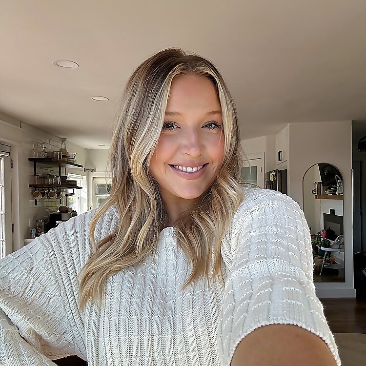 Lauren Holden