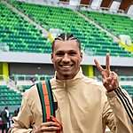 Isaiah Holmes