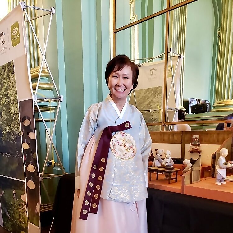 Sarah Kim-Lee