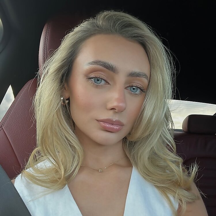 Chloe O’Loughlin 