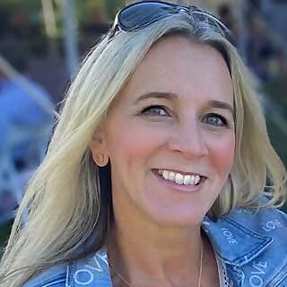 Deborah Zelasny