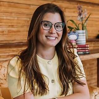 Isa Thomazelli 