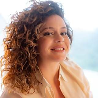 Leandra Leal