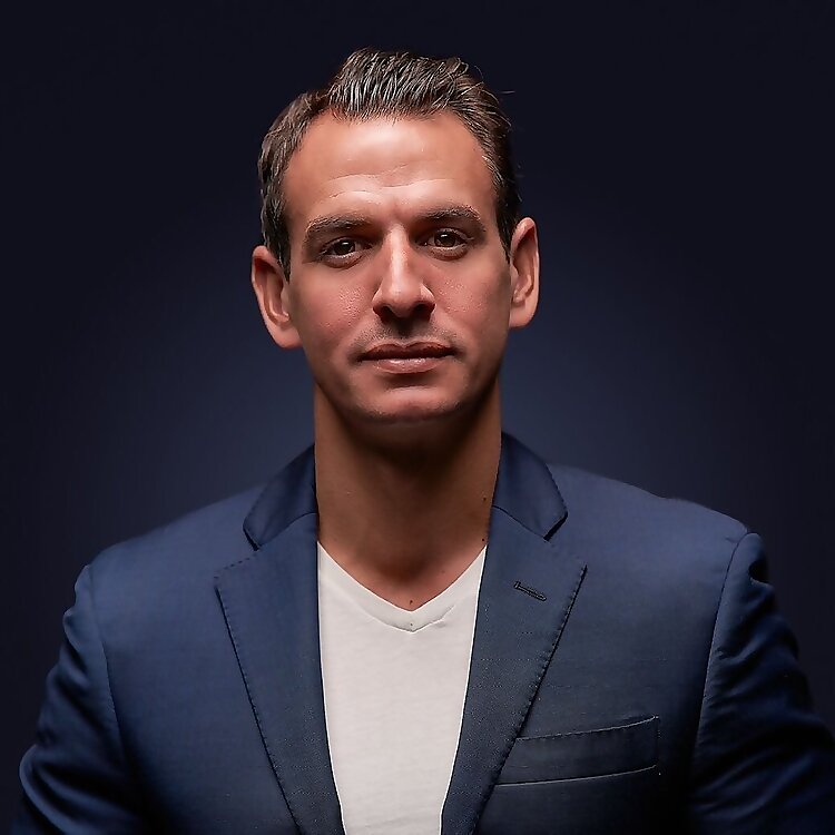 Gus Marcos