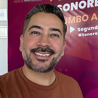 Daniel Urías