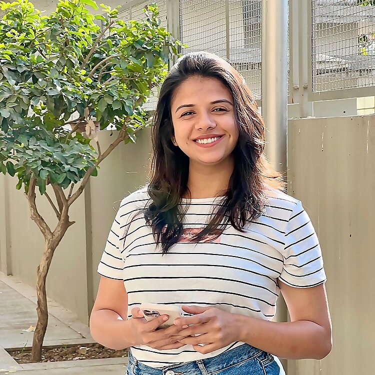 Riddhi Mansuriya