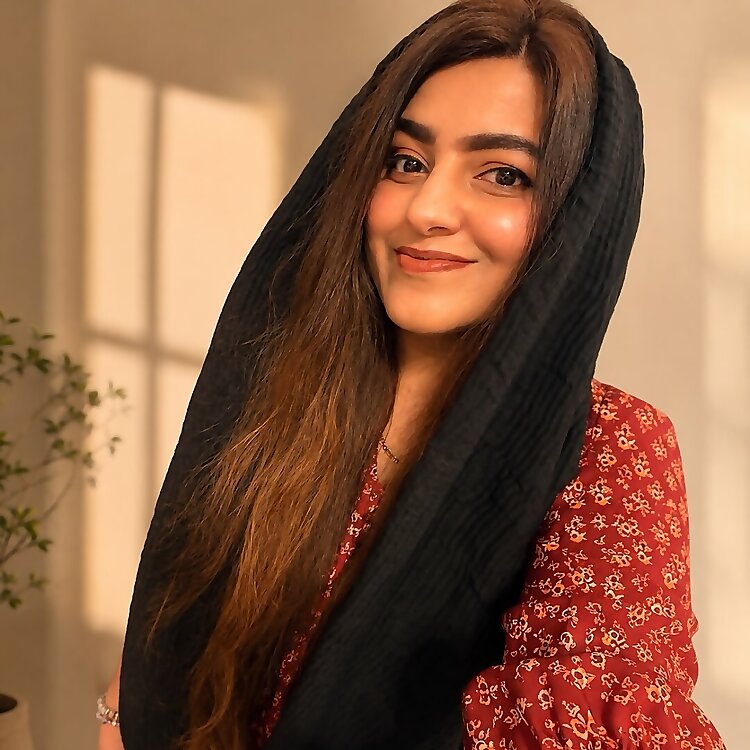 Amina Khader