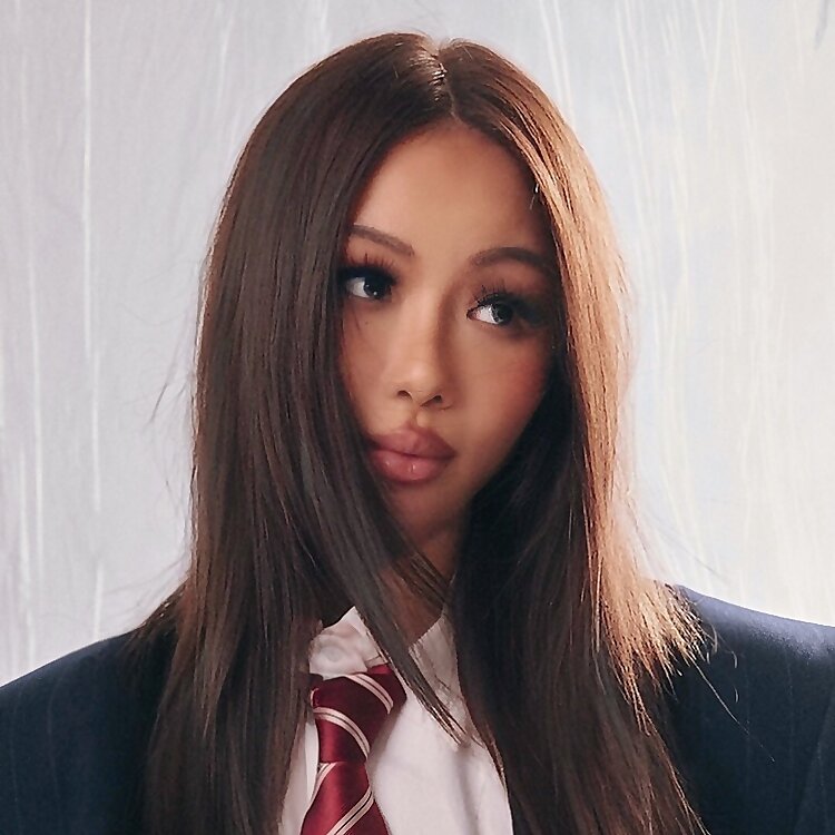 Abigail tan