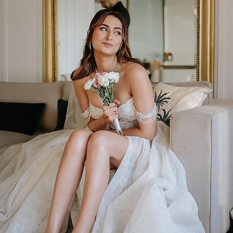 Esha Oberoi