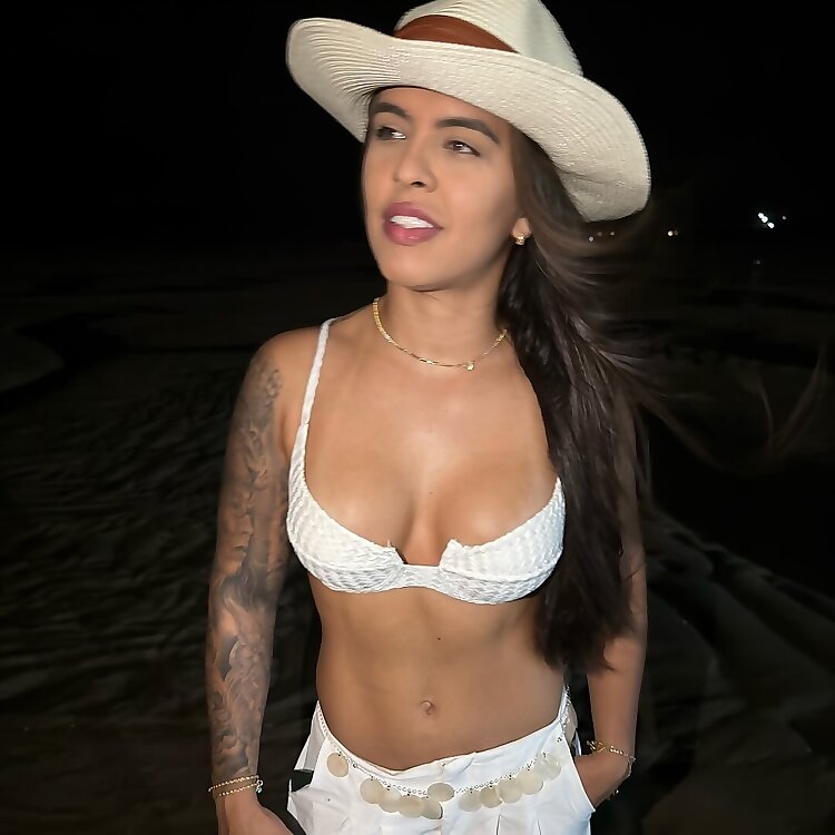Thayna Rasouza