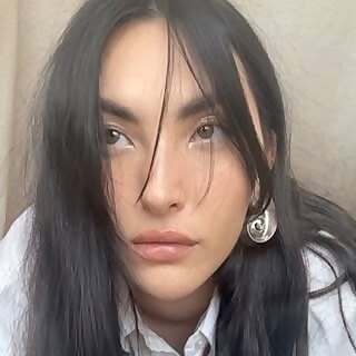 Yumi Nu
