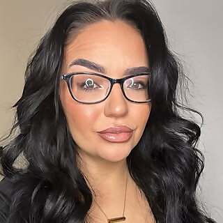 Lyndsey Fox
