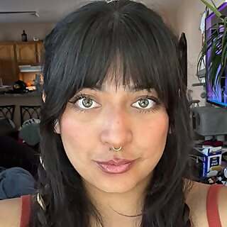 Cassandra Hood