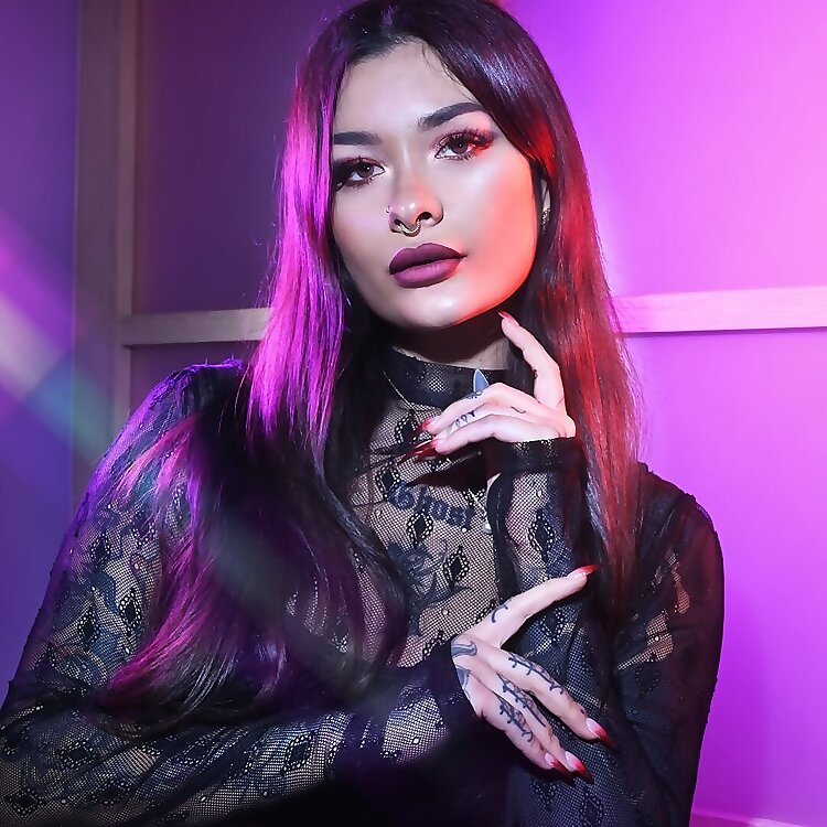 Julie Rg