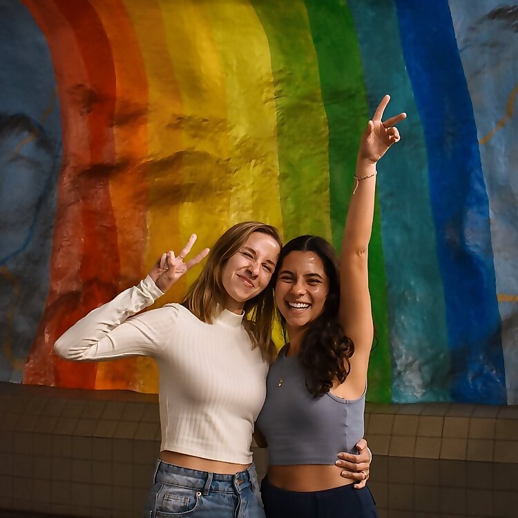 Vivi & Becky
