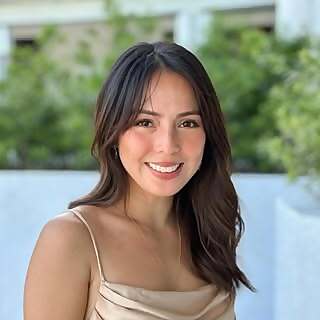 Andi Manzano Reyes