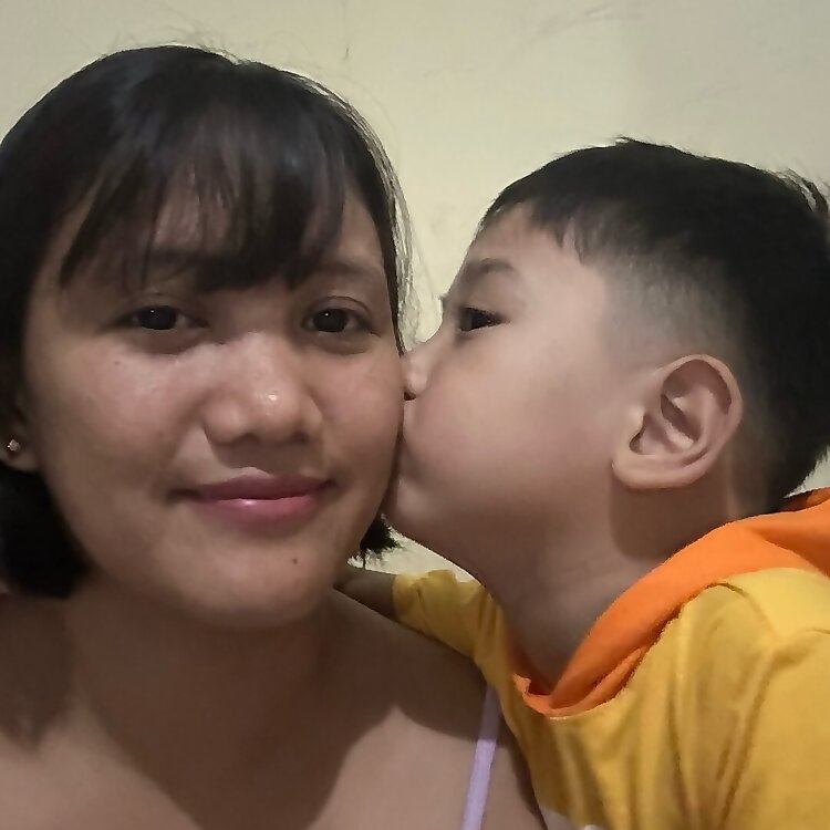 Mavee Calayan 