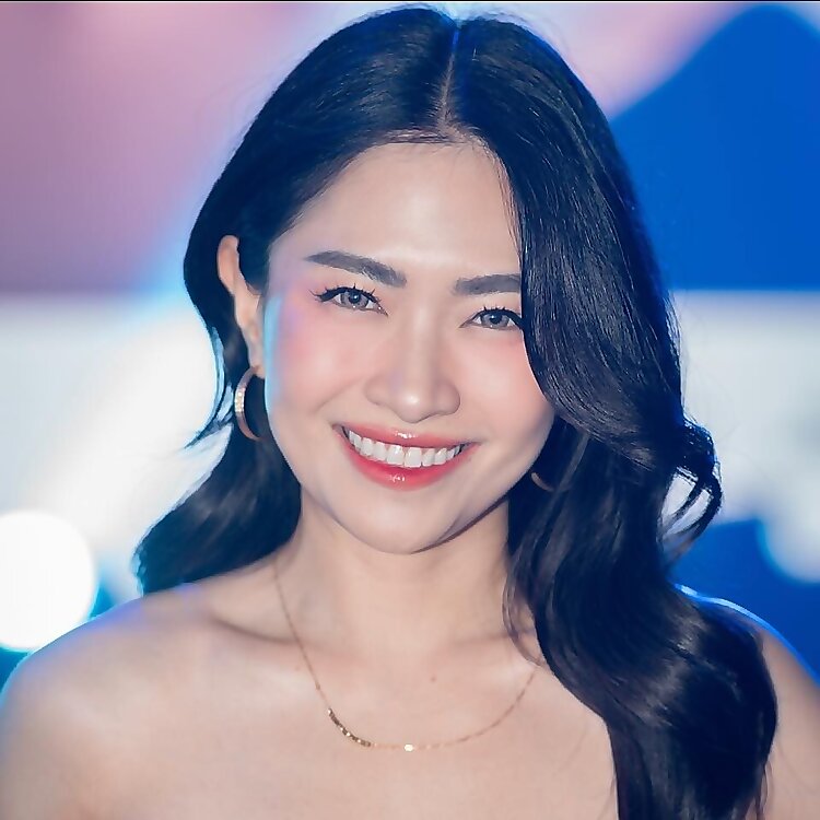 Hazel Cha