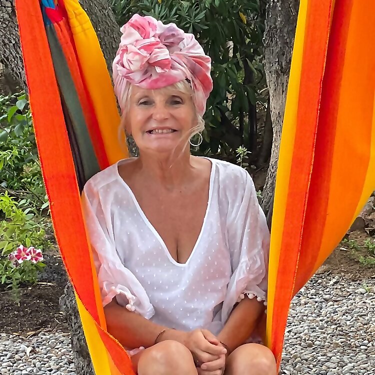 Maria Elena Miura