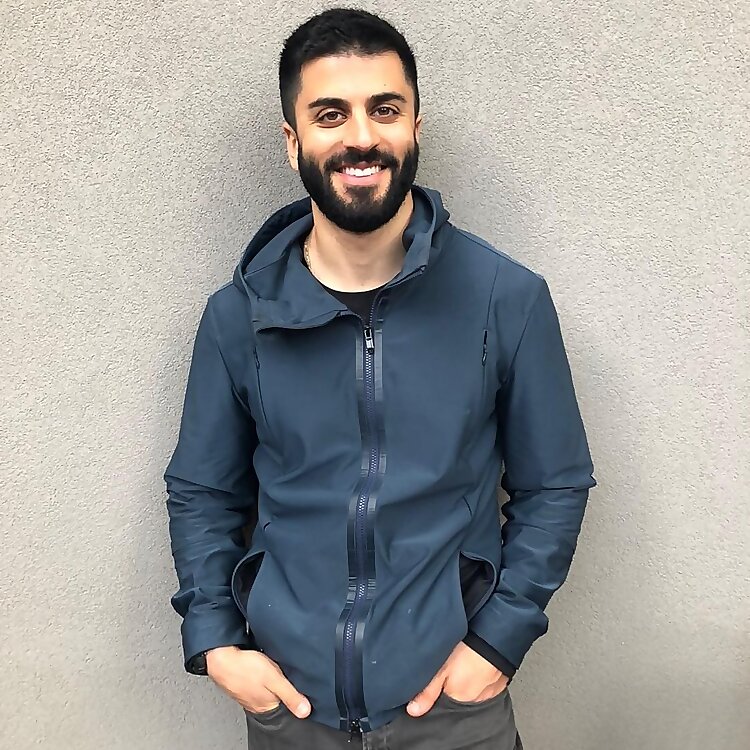 Kia Khadem