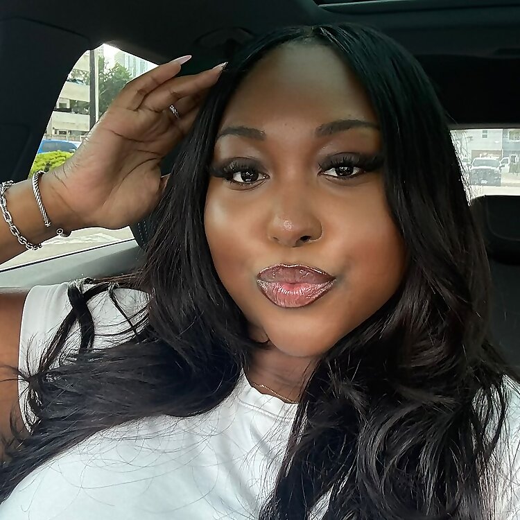 Ariana Adams