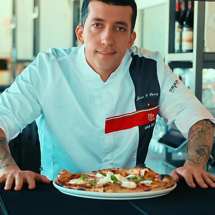 Juan Gabriel Perez
