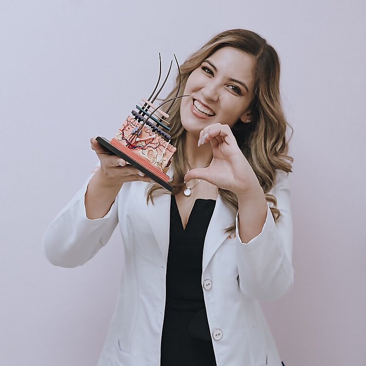 Dr. Abril Sandoval