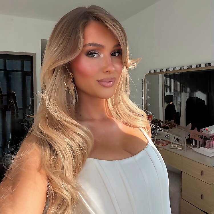 Danielle R