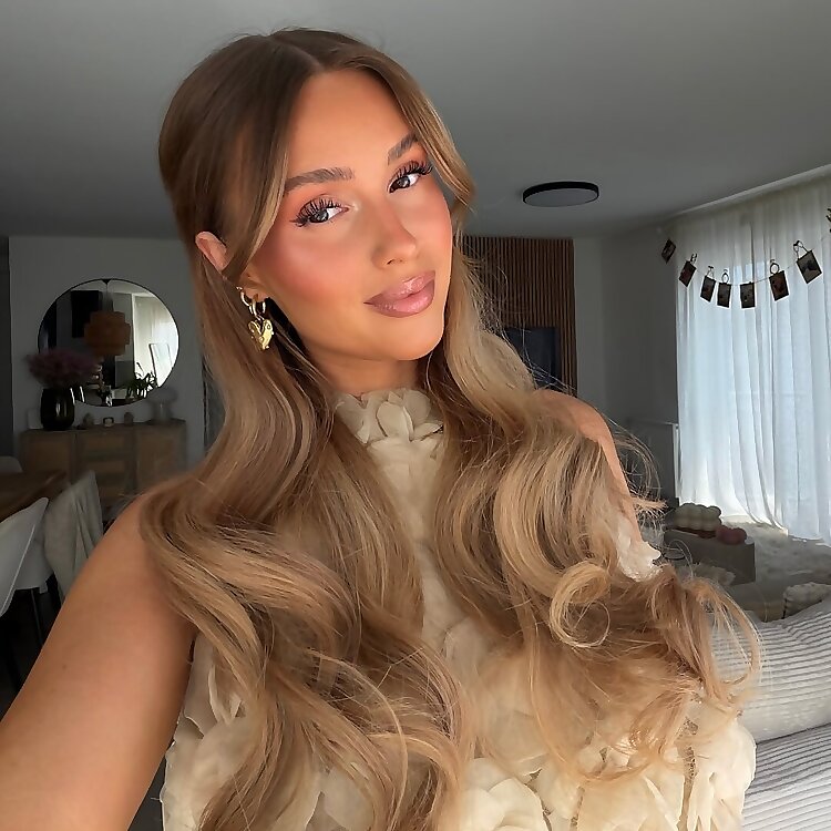 Danielle R