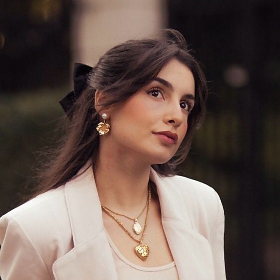 Nicóle Caroline