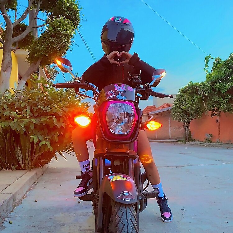 La_pulgarcita_biker
