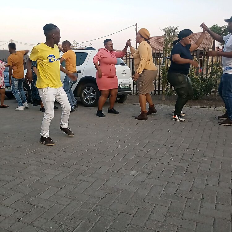 Tshepo Ringaz