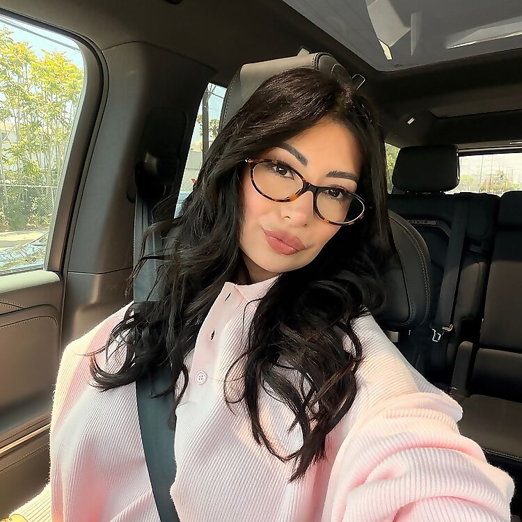 Cami Strella