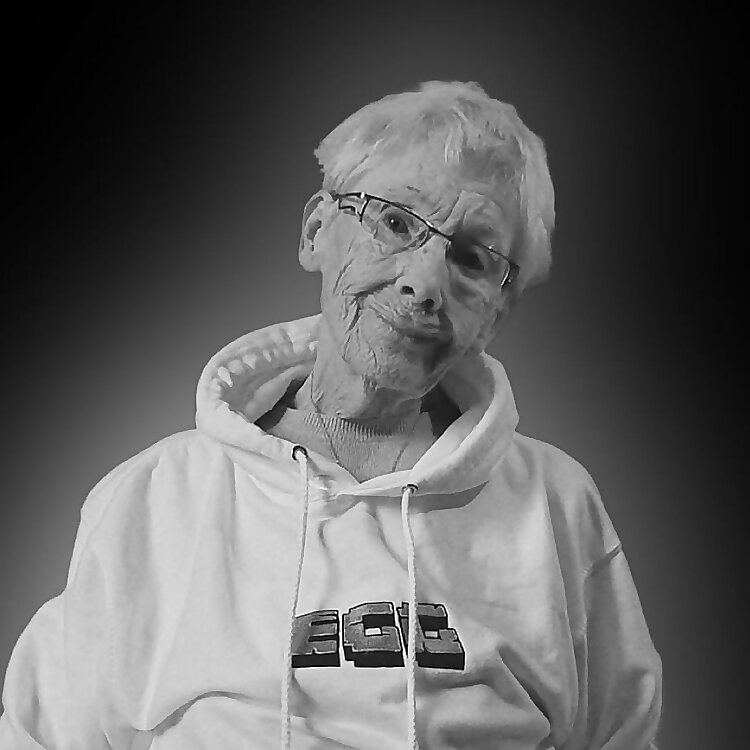 epic gamer grandma