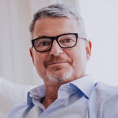 Dr. Mark Burhenne