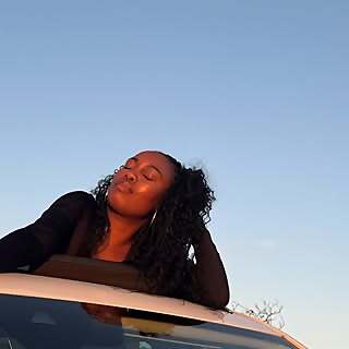 Mandy Ndlangisa