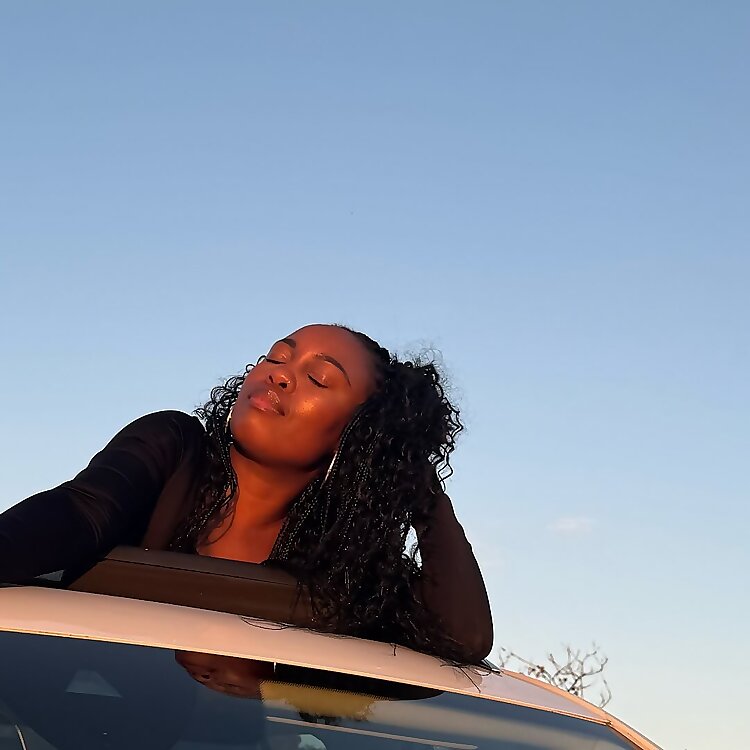 Mandy Ndlangisa