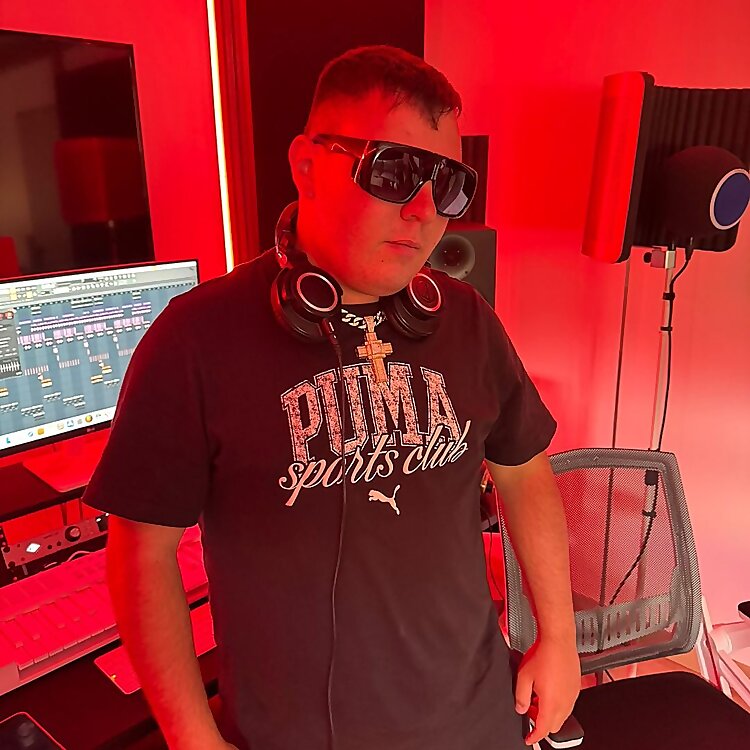JR Music