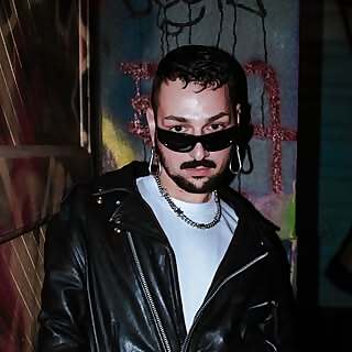 JO