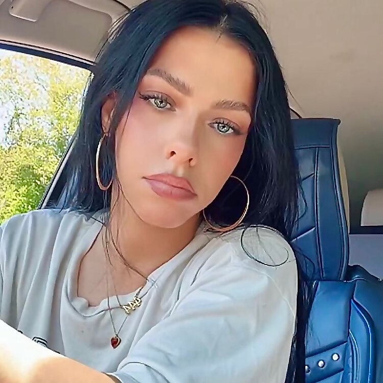 Laura Love