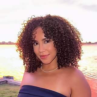 Julianna Simmons