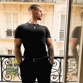 Top 20 French Onlyfans Influencers in 2025