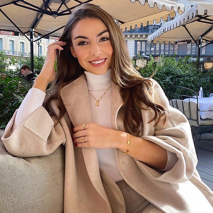 Sophie Knight