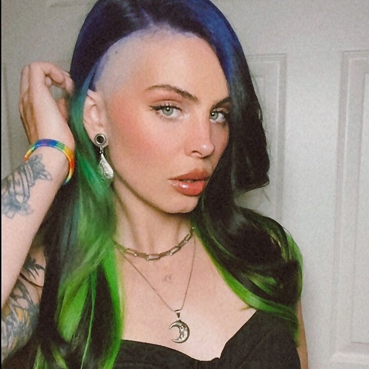 Alexandra Moon