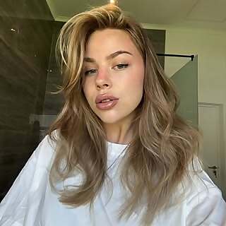 Elena Sharova