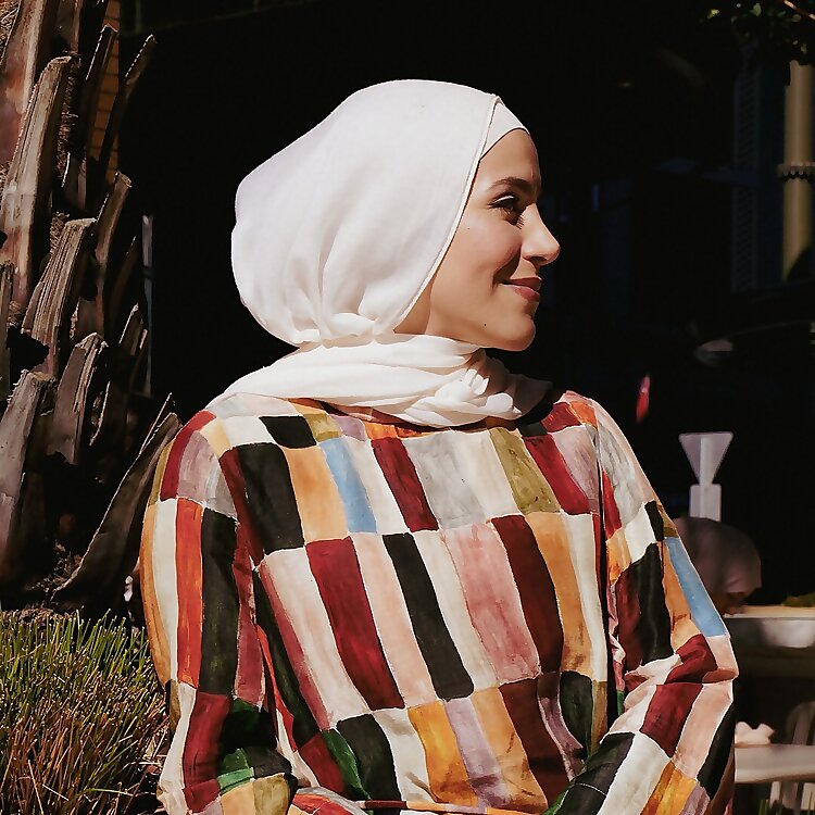  Sara Mansour